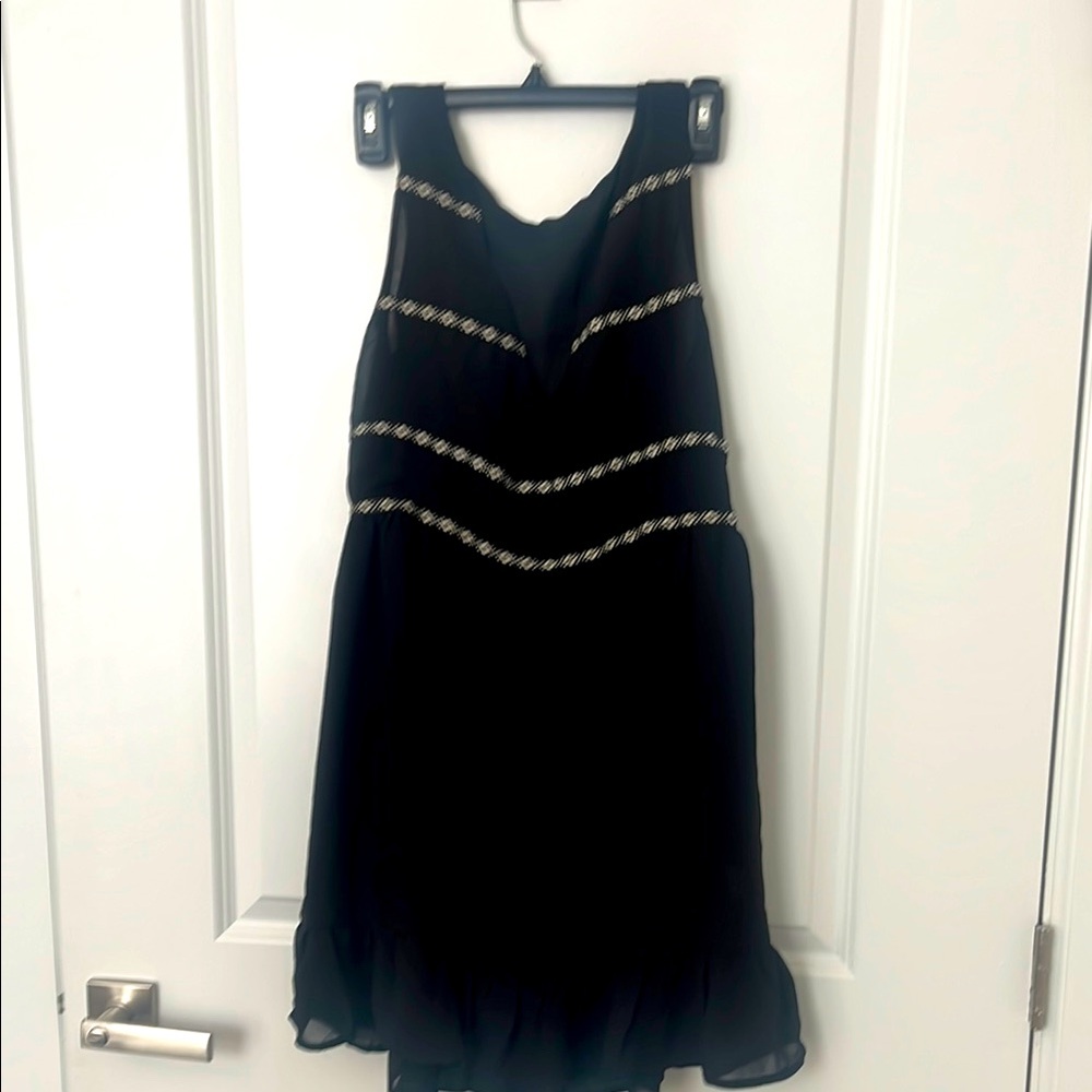 Elegant Black Sleeveless Dress
